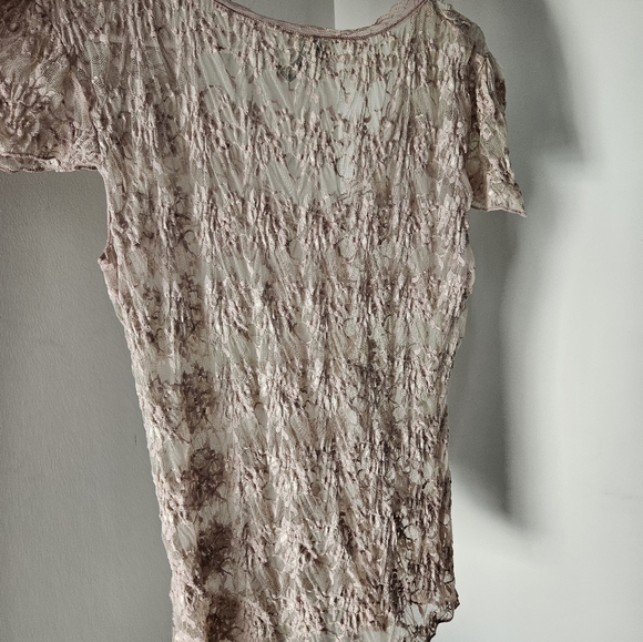 Baby pink lace top - Picture 3 of 4